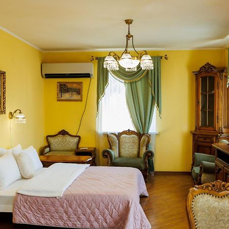 Квартира Антиквара У Центрі Полтави Мережа Alexapartments Документи Для Відряджень Безконтатне Заселення Цілодобово Poltava Eksteriør billede